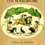 The Lion, the Witch and the Wardrobe (Chronicles of Narnia #1)