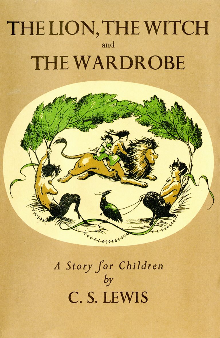 The Lion, the Witch and the Wardrobe (Chronicles of Narnia #1)