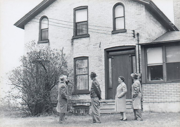 Zondervan Farmhouse